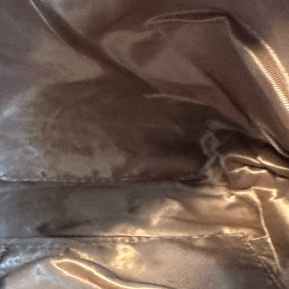 Purse - Picture 2 of 16